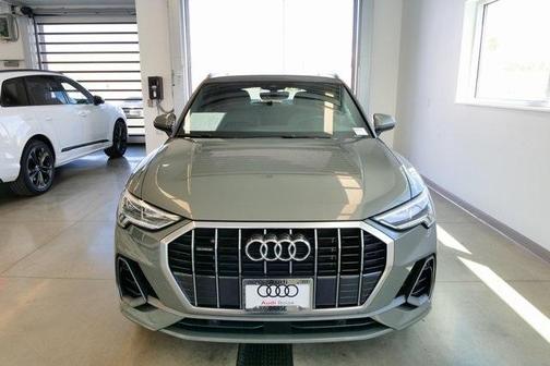 2024 Audi Q3 45 S line Premium