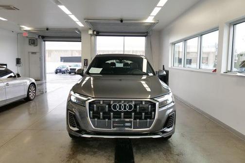 2025 Audi Q7 55 Premium Plus