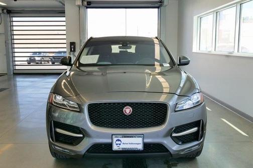 2019 Jaguar F-PACE 30t R-Sport