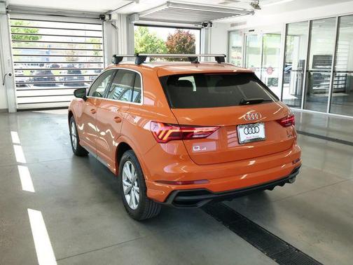Pulse Orange 2023 Audi Q3 45 S line Premium