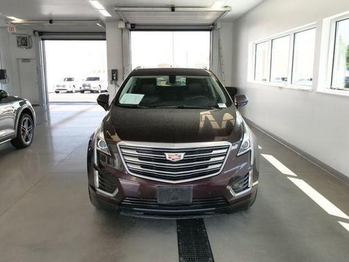 Deep Amethyst Metallic 2017 Cadillac XT5 Luxury
