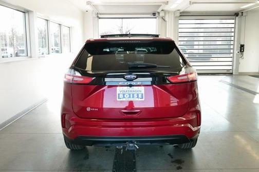 2022 Ford Edge ST Line