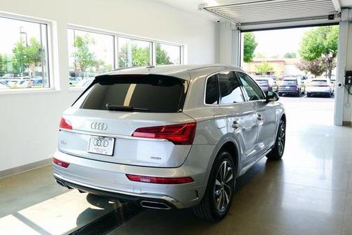 2022 Audi Q5 45 S line quattro Premium
