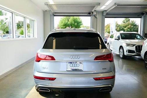 2022 Audi Q5 45 S line quattro Premium