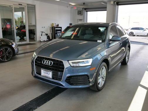 Utopia Blue Metallic 2018 Audi Q3 2.0T Premium Plus