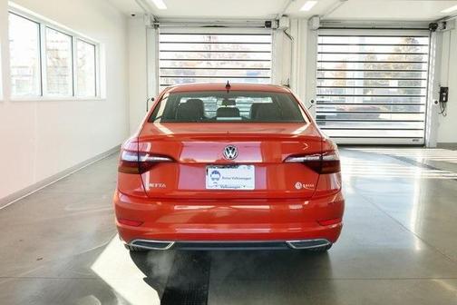 2019 Volkswagen Jetta 1.4T R-Line