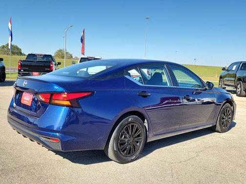 2024 Nissan Altima S FWD