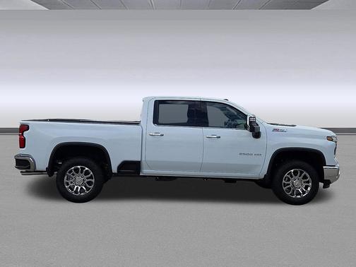 Summit White 2026 Chevrolet Silverado 2500 LTZ