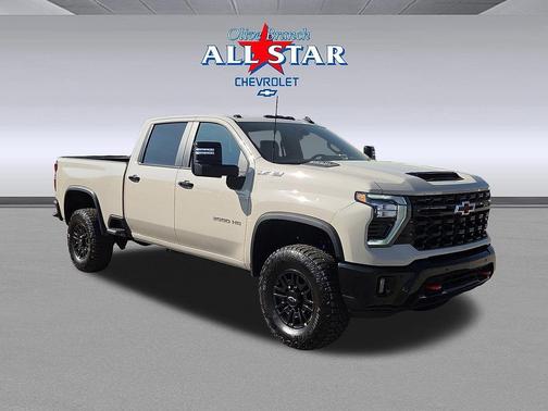 White Sands 2026 Chevrolet Silverado 2500 Crew Cab, Standard Bed, XR2, 4WD