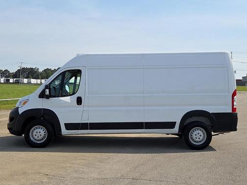 2025 RAM ProMaster 2500 Tradesman
