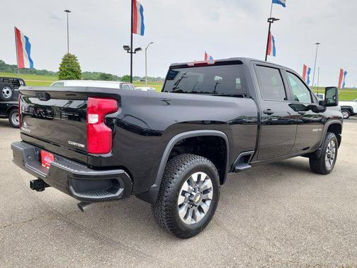 2025 Chevrolet Silverado 2500 Custom