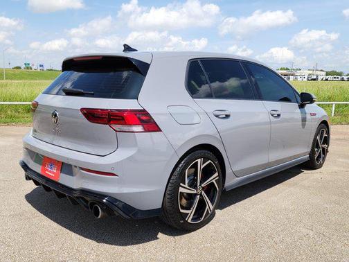 2024 Volkswagen Golf GTI 2.0T SE DSG