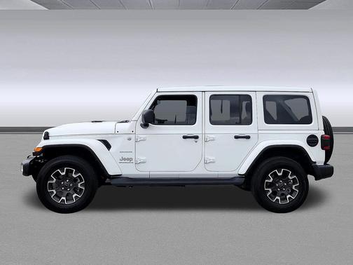 2024 Jeep Wrangler 4-Door Sahara 4x4