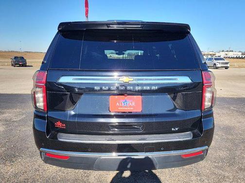 2022 Chevrolet Suburban LT