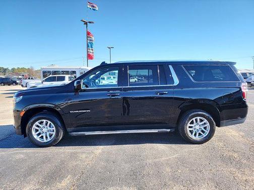 2022 Chevrolet Suburban LT