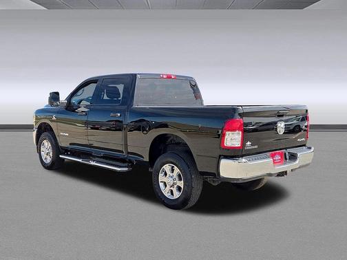 Black 2024 RAM 2500 Big Horn Crew Cab 4x4 6'4' Box