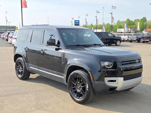 Santorini Black Metallic 2025 Land Rover Defender 110 P300