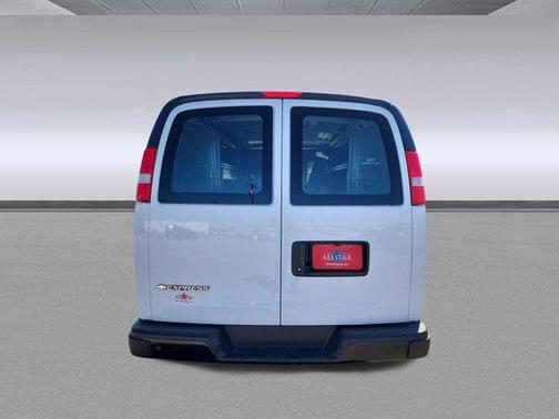 2025 Chevrolet Express 2500 RWD 2500 Regular Wheelbase WT