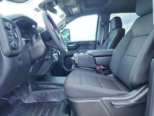 2025 Chevrolet Silverado 2500 WT