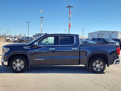 2025 GMC Sierra 1500 SLT