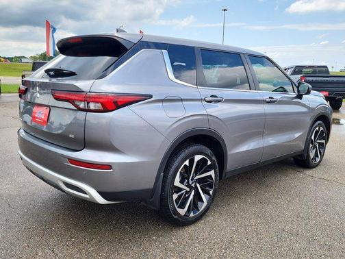 2023 Mitsubishi Outlander SE 2.5 2WD