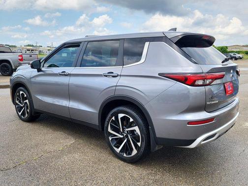 2023 Mitsubishi Outlander SE 2.5 2WD