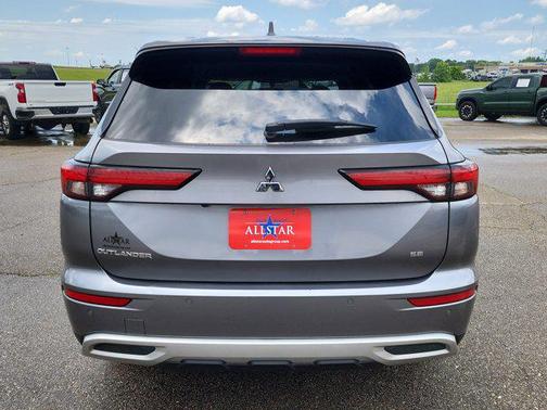 2023 Mitsubishi Outlander SE 2.5 2WD