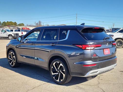2024 Mitsubishi Outlander 