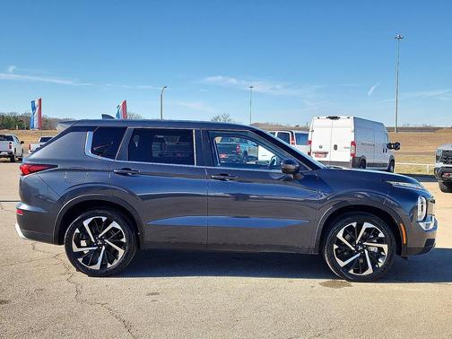 2024 Mitsubishi Outlander 