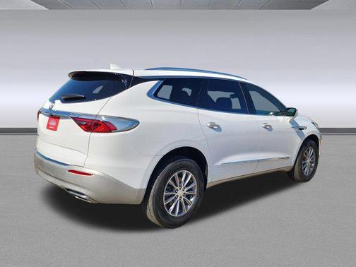 2022 Buick Enclave FWD Essence