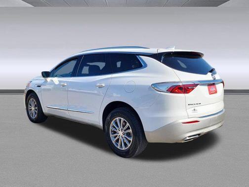 2022 Buick Enclave FWD Essence