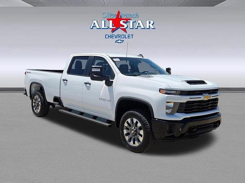 Summit White 2026 Chevrolet Silverado 2500 Custom