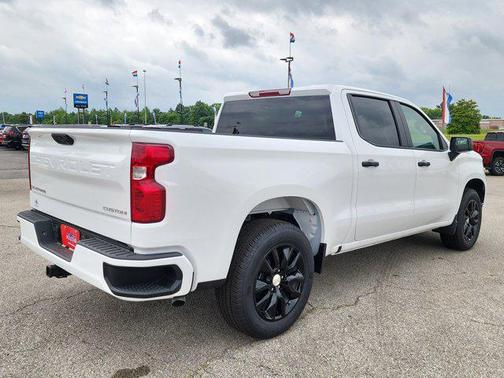 2025 Chevrolet Silverado 1500 Custom