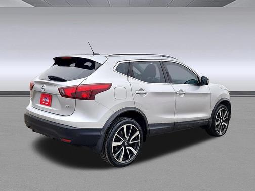 2017 Nissan Rogue Sport SL