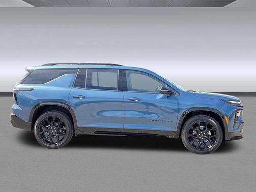 Lakeshore Blue Metallic 2026 Chevrolet Traverse RS