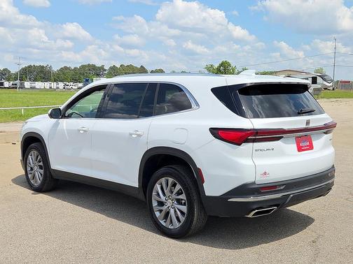 2025 Buick Enclave Preferred FWD