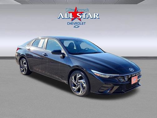 2025 Hyundai ELANTRA SEL