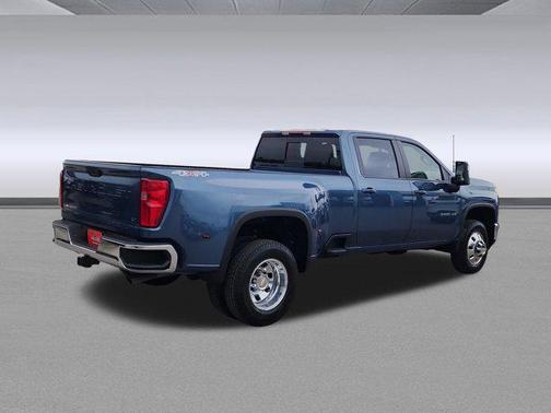 2026 Chevrolet Silverado 3500 LT