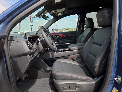 Lakeshore Blue Metallic 2026 Chevrolet Traverse AWD Z71