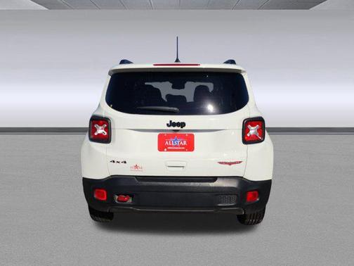 2023 Jeep Renegade Trailhawk