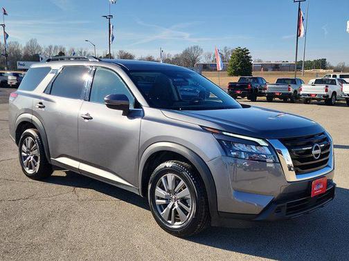 2024 Nissan Pathfinder SV FWD