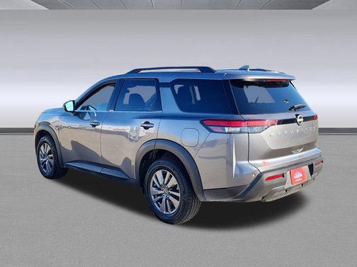 2024 Nissan Pathfinder SV FWD