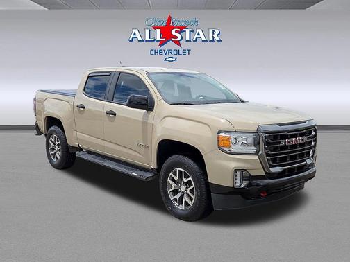 Desert Sand Metallic 2022 GMC Canyon AT4