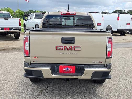 Desert Sand Metallic 2022 GMC Canyon AT4