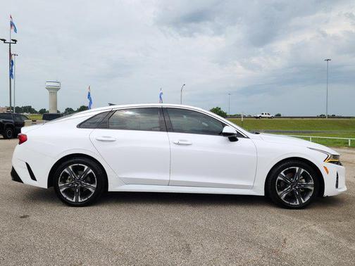 2021 Kia K5 EX