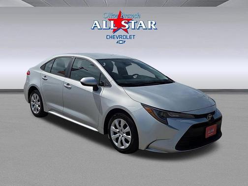 Classic Silver Metallic 2024 Toyota Corolla LE