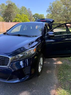 BLUE (DARK) 2020 Kia Sorento LX