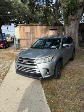 2018 Toyota Highlander LE
