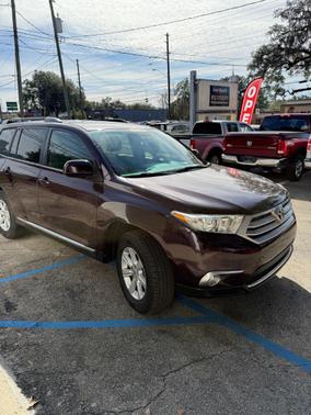 2011 Toyota Highlander SE