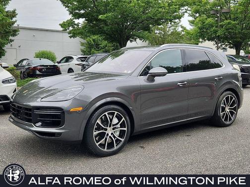 Quartzite Grey Metallic 2020 Porsche Cayenne Turbo